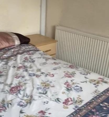 132 Apartment Bushbury Екстериор снимка
