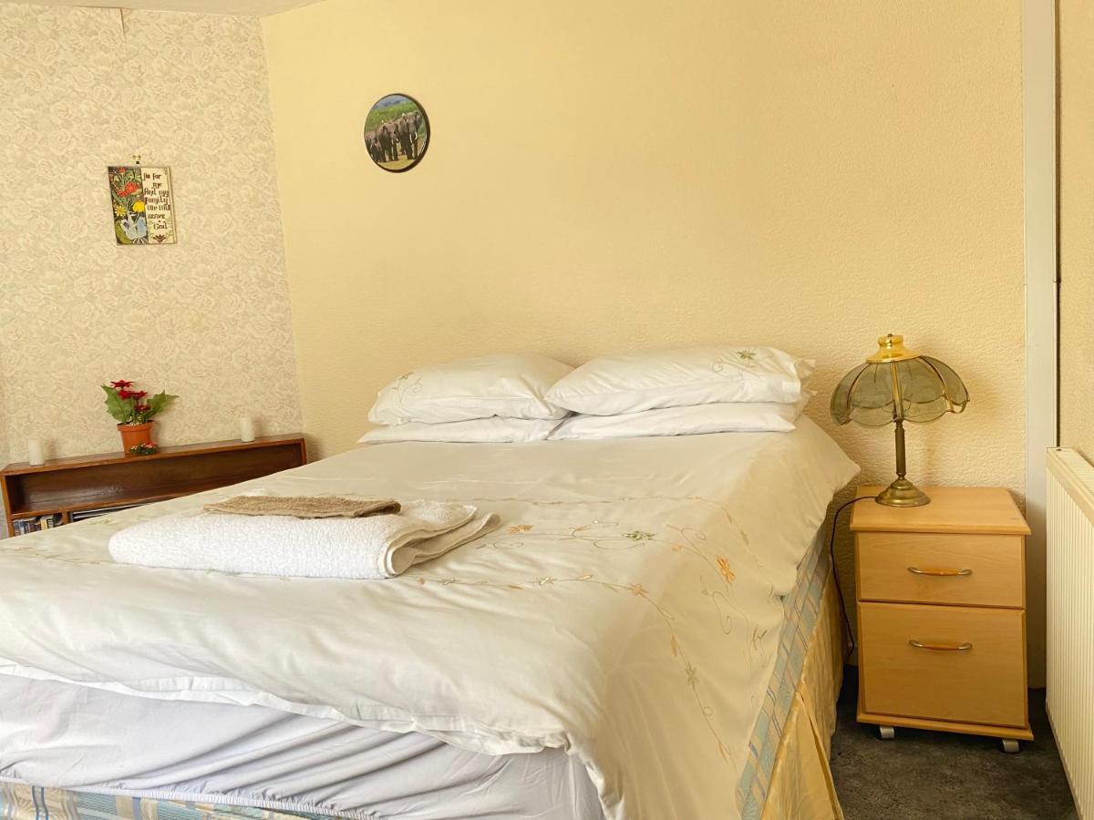 132 Apartment Bushbury Екстериор снимка